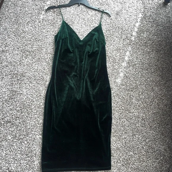 b darlin emerald green dress Emerald Green Off Shoulder Mermaid Lace Prom Dress, Emerald Green Gree –  jbydress main image 1